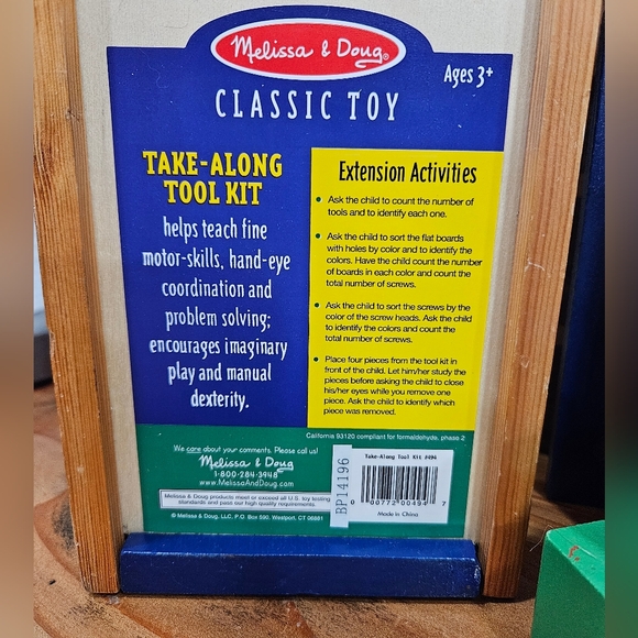 Melissa & Doug Wooden Take Along Tool Kit Toolbox & 30 pcs Including 7 Tools - Picture 3 of 12